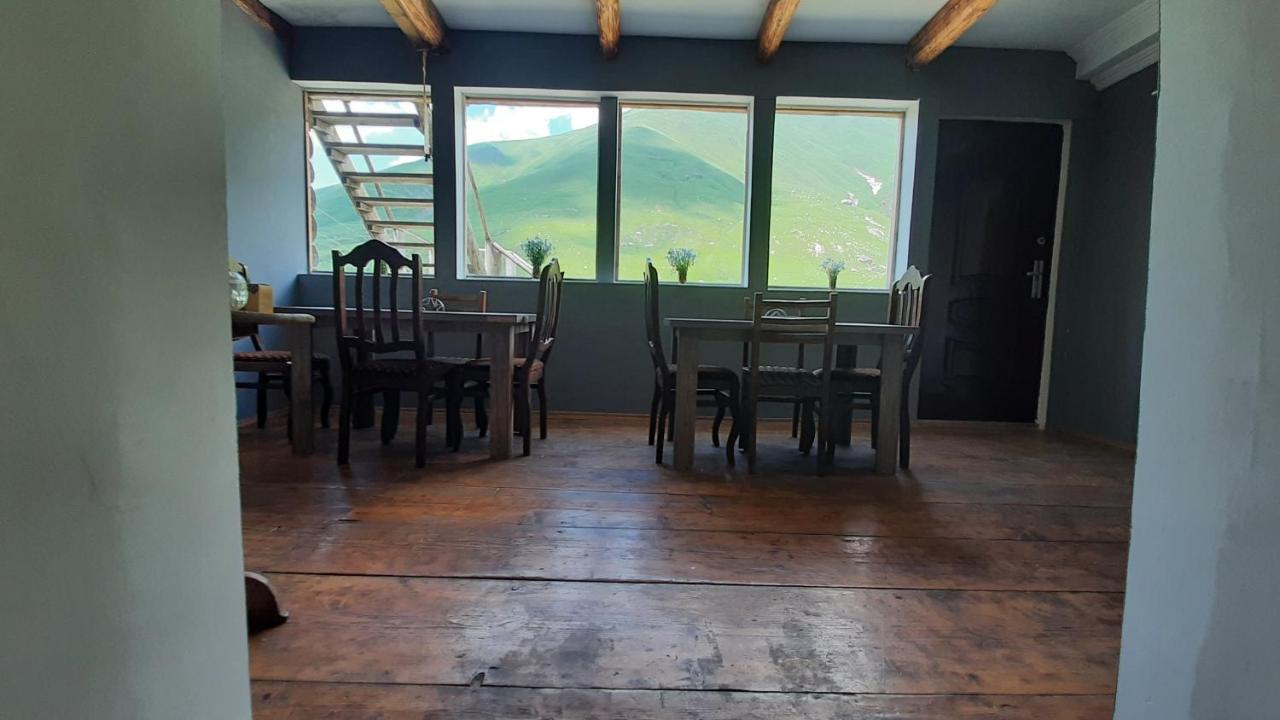 Guesthouse SVANURI SAKHLI Ushguli Eksteriør billede